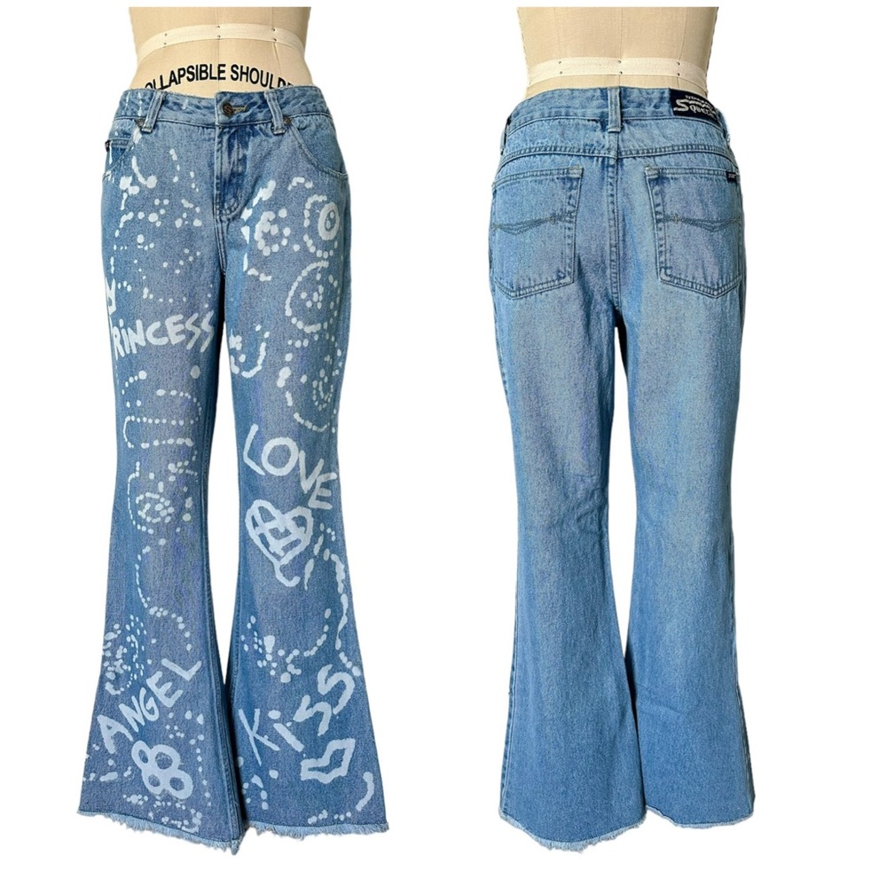 Vintage 90’s/Y2K SQUEEZE Bleached Graffiti Flare Jeans
